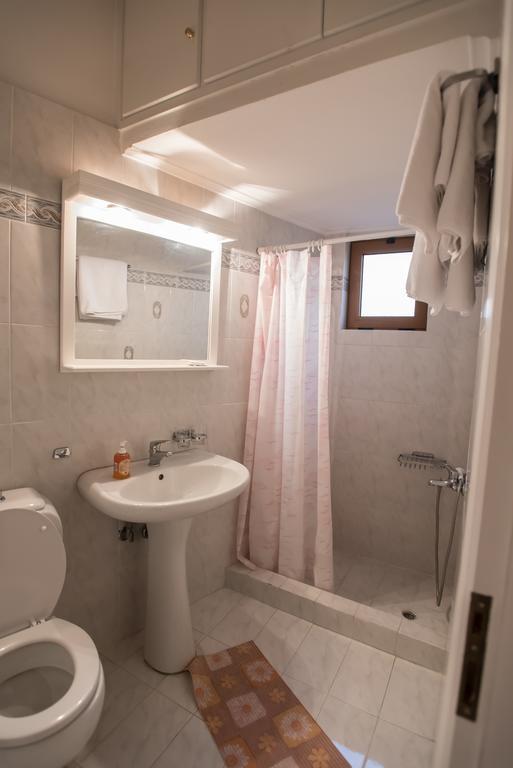 Hotel Artemis Karpenísion Zimmer foto