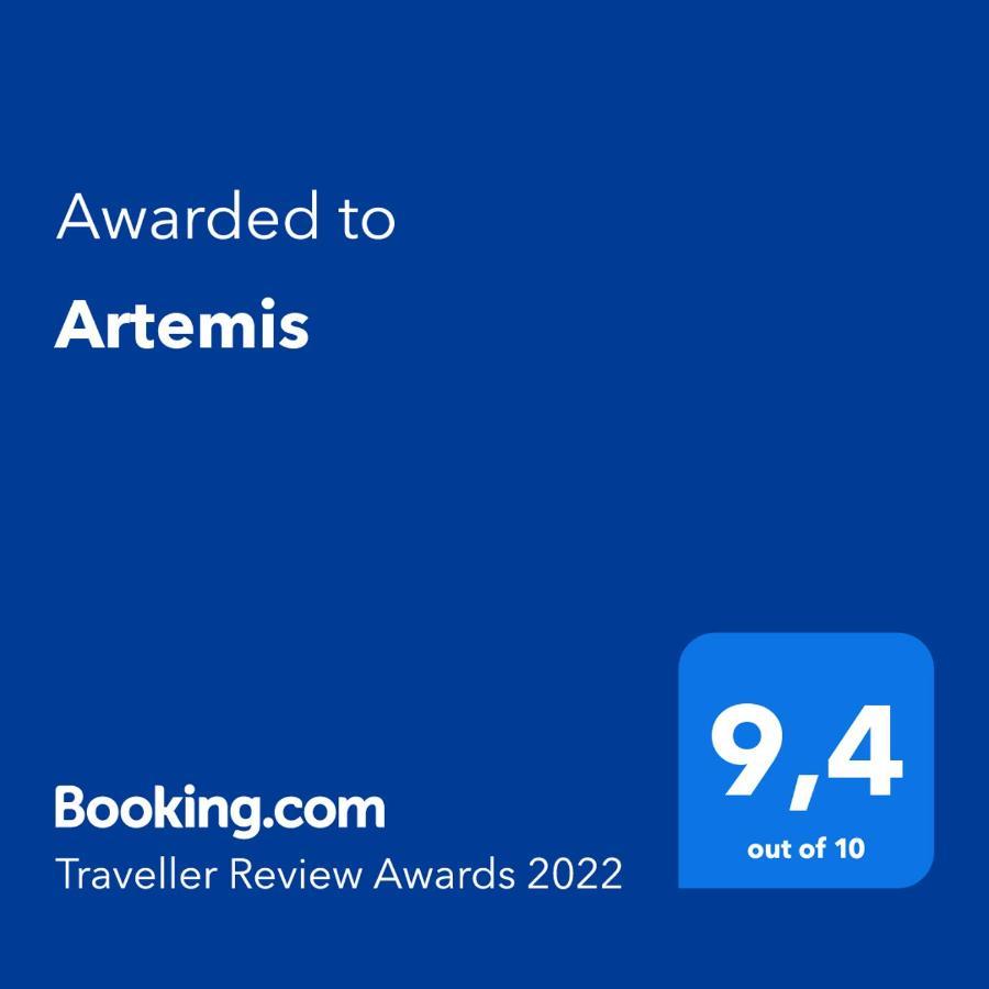 Hotel Artemis Karpenísion Exterior foto
